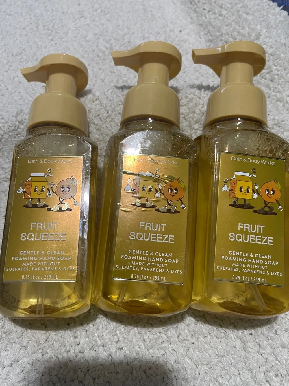 NEW- Bath & Body Works. Fruit Squeeze